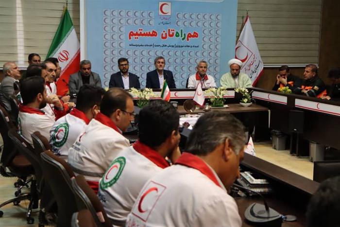 بازدید نوروزی استاندار فارس از جمعیت هلال احمر