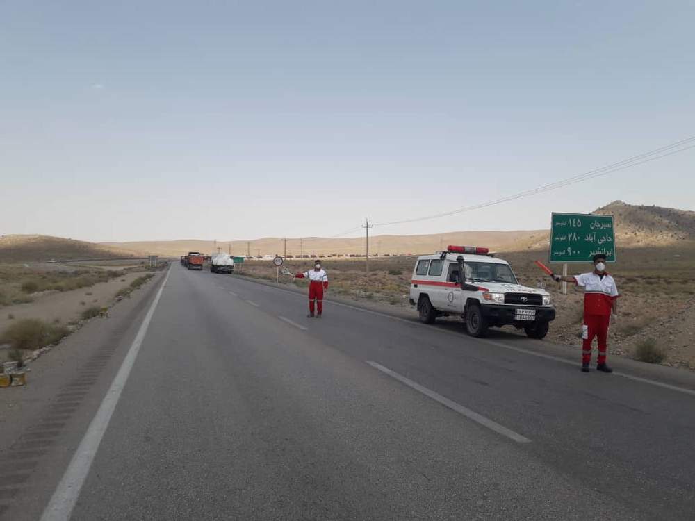 اعزام سه تیم عملیاتی جمعیت هلال احمر شهرستان نی ریز  به محل سانحه واژگونی تانکر سوخت در محور نی ریز-سیرجان