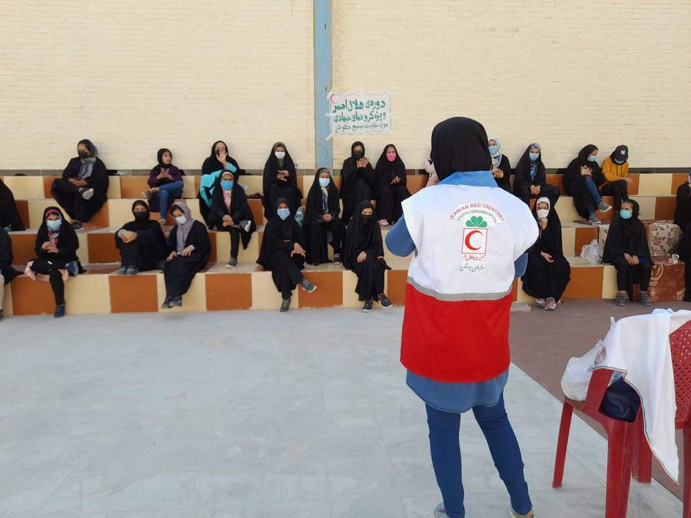 برگزاری ۱۴ دوره آموزشی عمومی در شش ماهه اول در جمعیت هلال احمر شهرستان زرین دشت