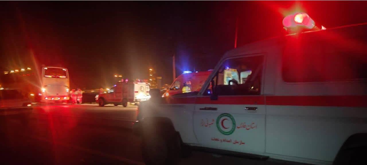 ۴ مصدوم براثر تصادف اتوبوس با نیسان در جاده نیریز_سیرجان